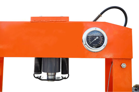 125 calibro di Ton Hydraulic Forging Press With di pressione d'aria di PSI 50